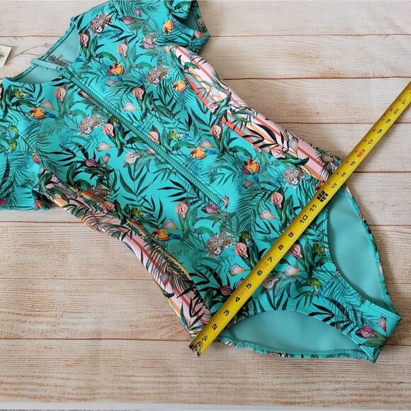 Johnny Was Taina Animal Tropical Neoprene Short Sleeve One-Piece Swimsuit Small - Picture 12 of 13
